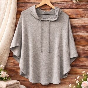 Aerie “Just Add Leggings” Heather Gray Hooded Poncho (055)